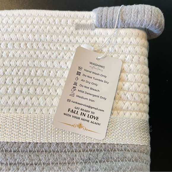 Medium Rope Handles Storage Basket 17 "L x 12.5" W x 8.5 "H Home Decor Magazines - Picture 4 of 6